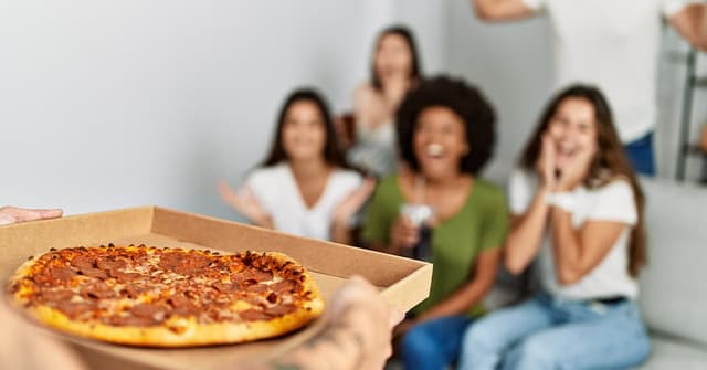 Ditch the hangry calls and say hello to Foodhub, your new best friend in the world of deliciousness!